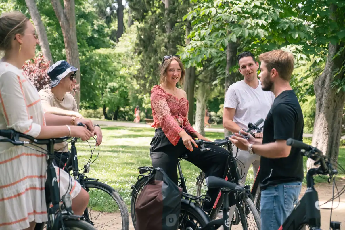 Tour Privado en Bicicleta Verde